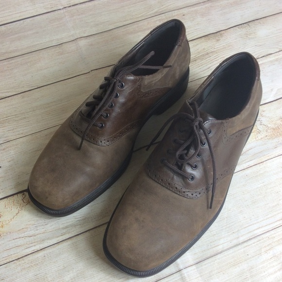 Rockport Oxford brown leather shoes. Size 13 Rockport Oxford brown leather shoes. Size 13